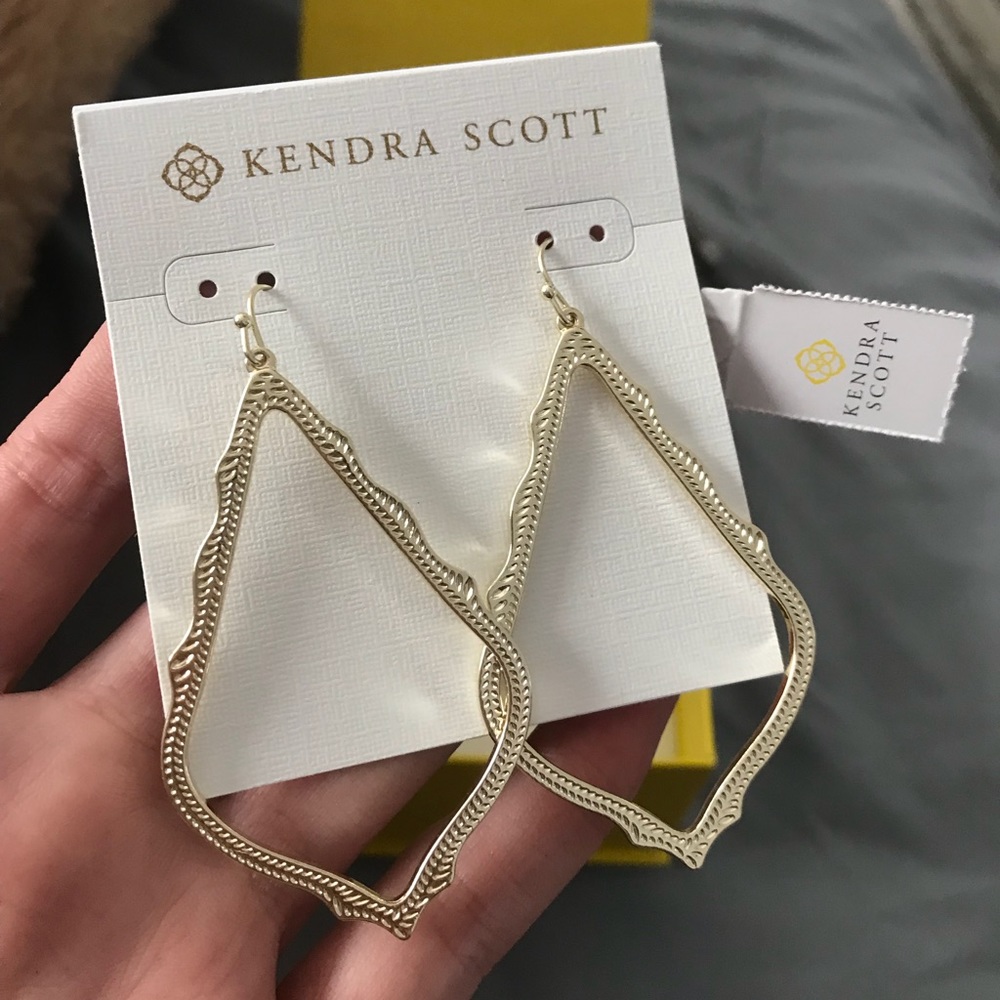 BRAND NEW kendra scott sophee drop earrings